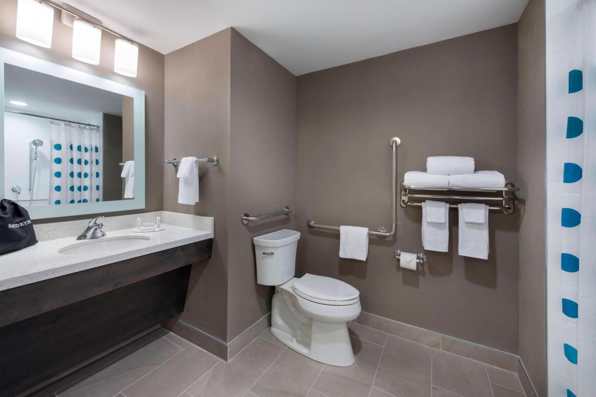 Towneplace Suites By Marriott Ottawa Kanata Экстерьер фото
